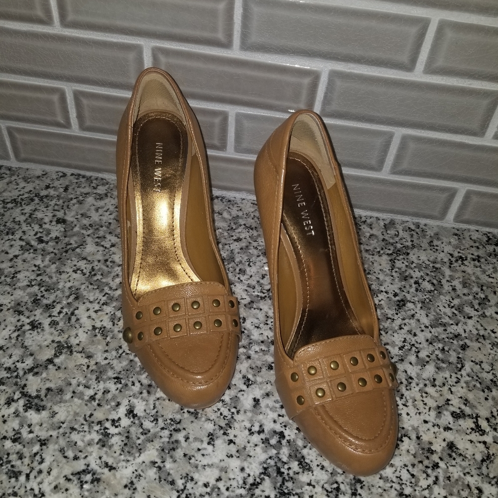 Women's shoes
